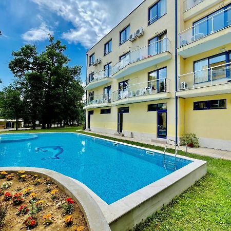 Solei Apartments Primorsko Exterior foto