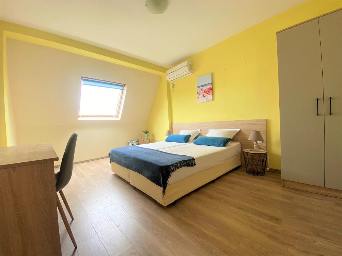 Solei Apartments Primorsko Exterior foto