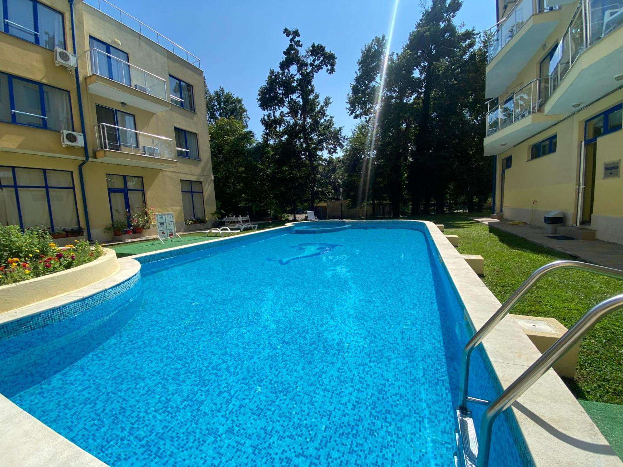 Solei Apartments Primorsko Exterior foto